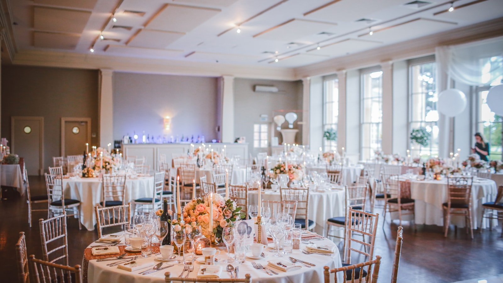 Mesa decorada para um casamento temático